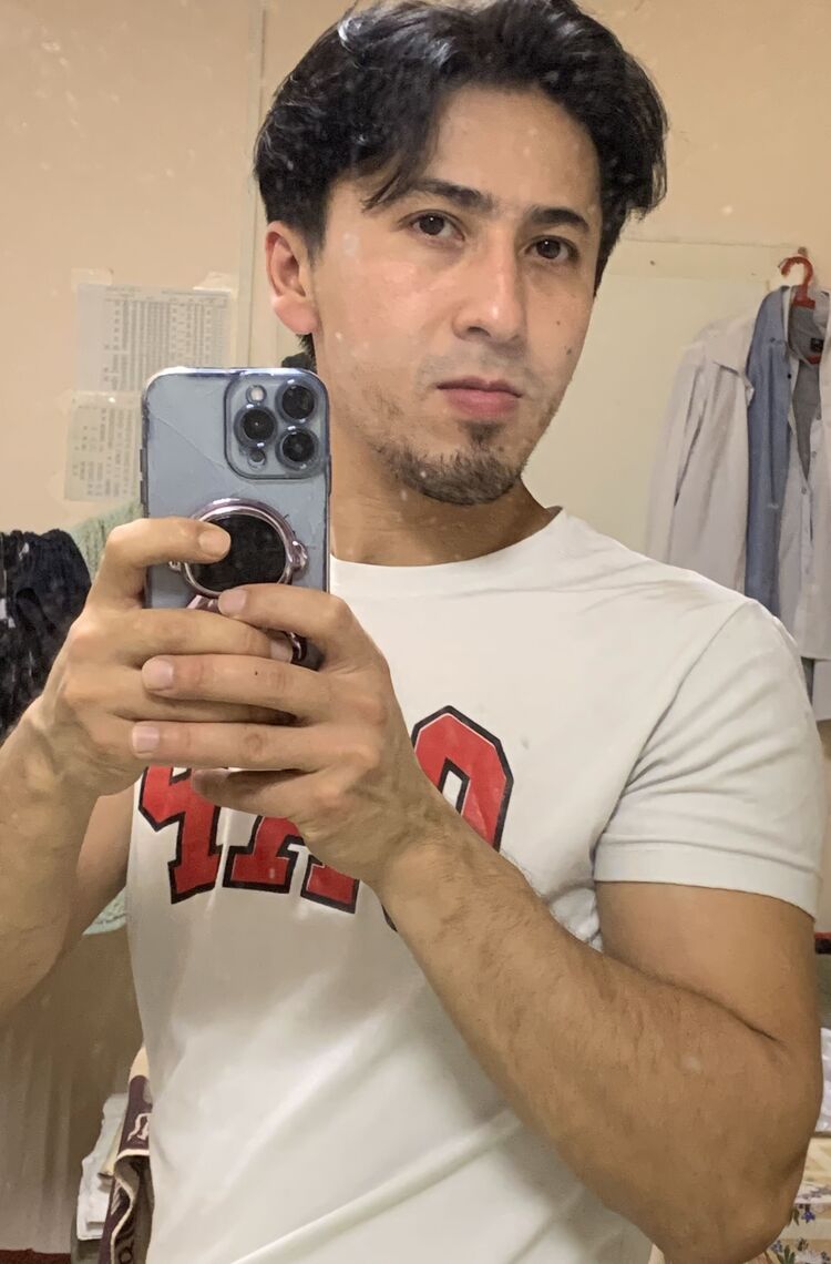  54489237  Abbosbek, 28 ,    