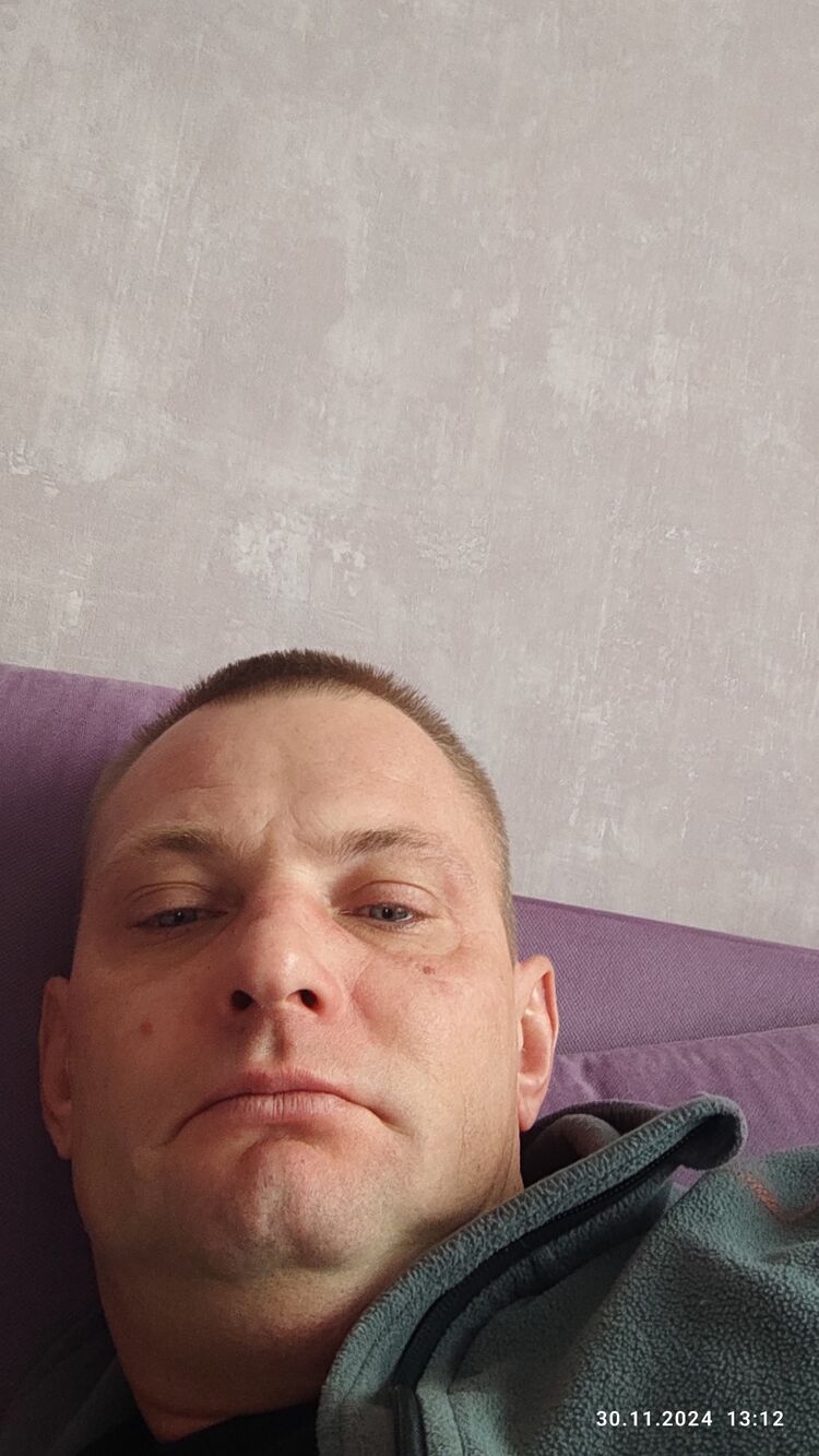  47922457  , 42 ,    
