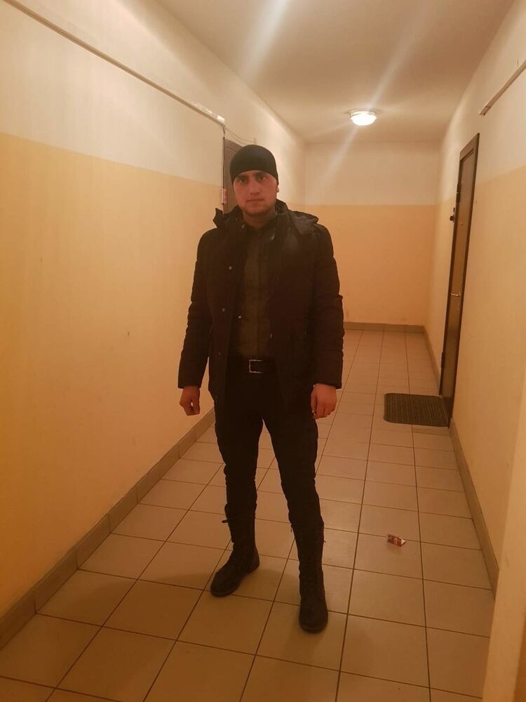  18158337  , 30 ,    