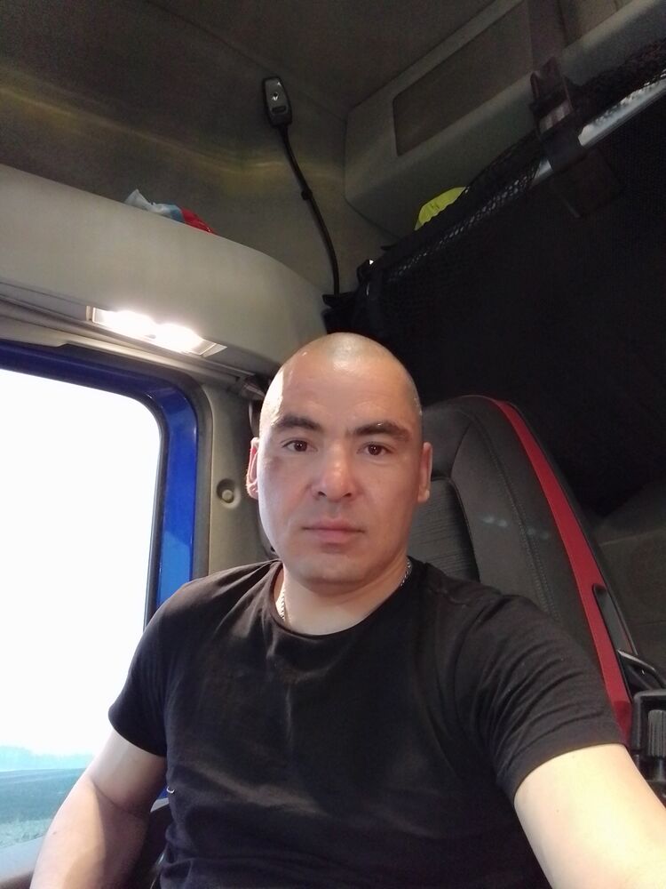  35186527  , 42 ,    -