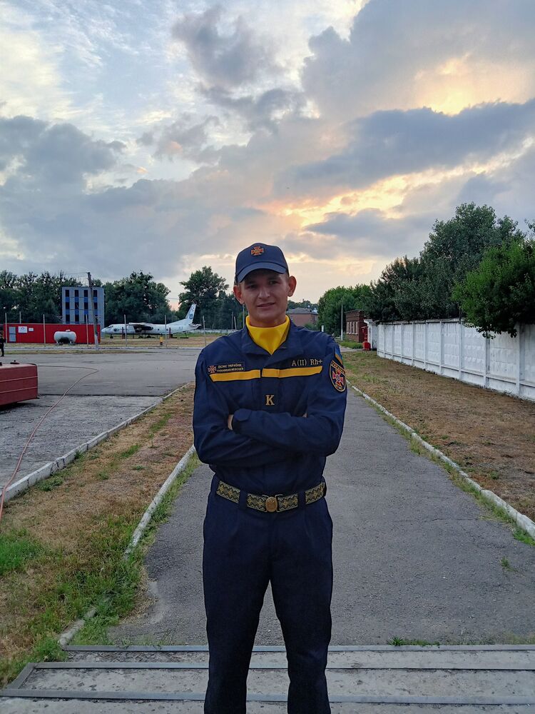  34707087  , 25 ,    