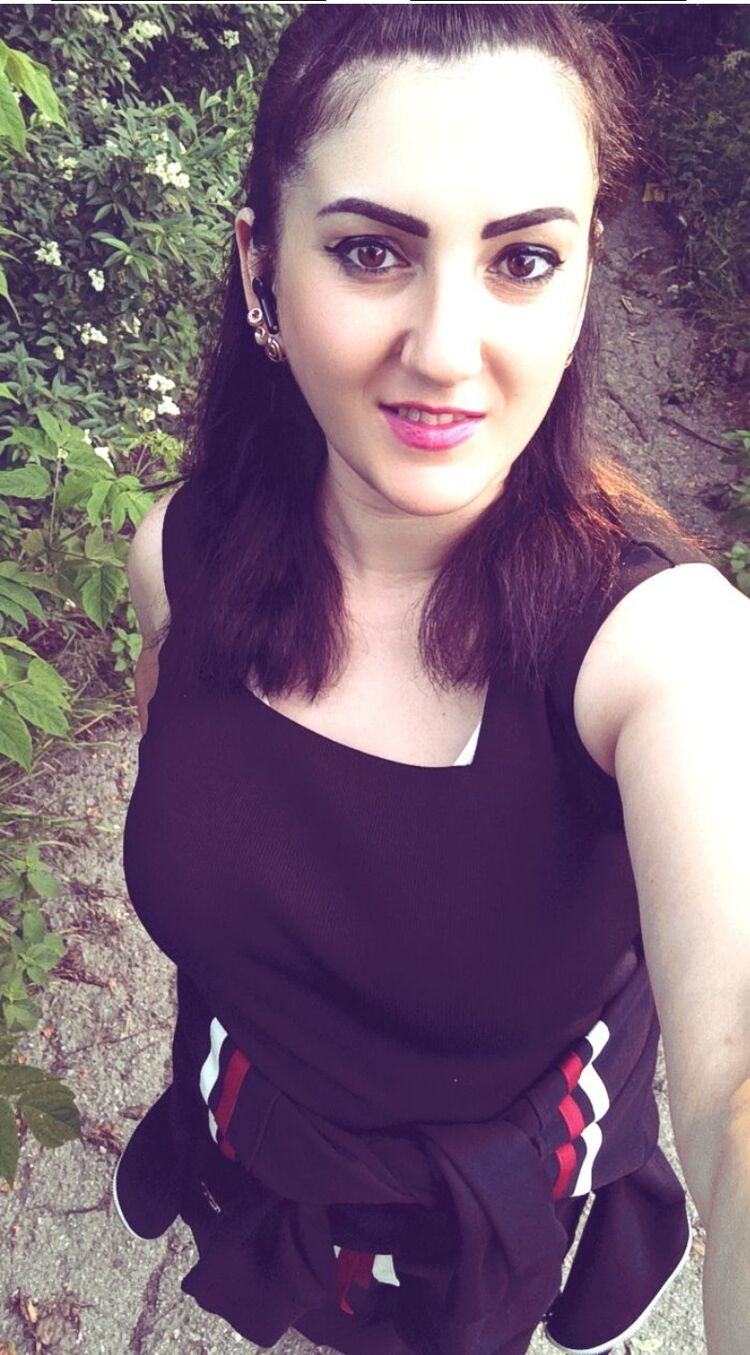  ,   Stella, 35 ,   c 