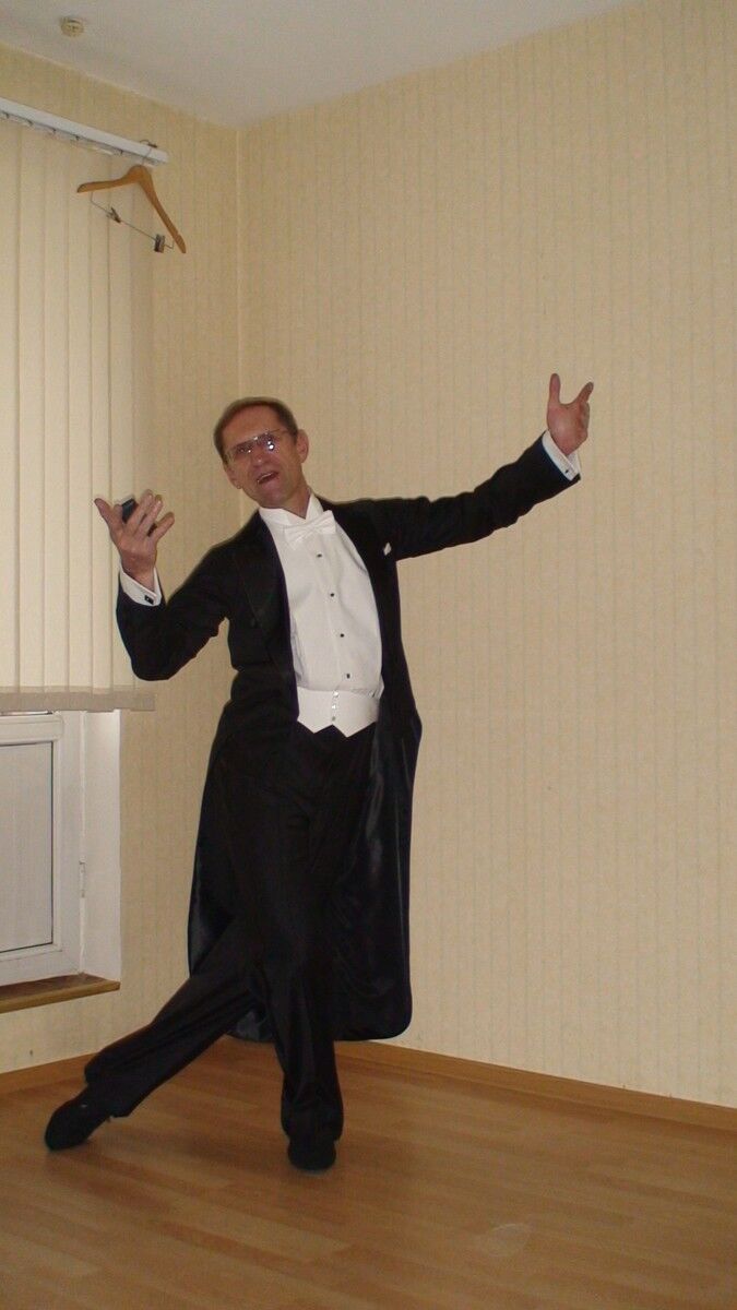  ,   Leonid, 62 ,   