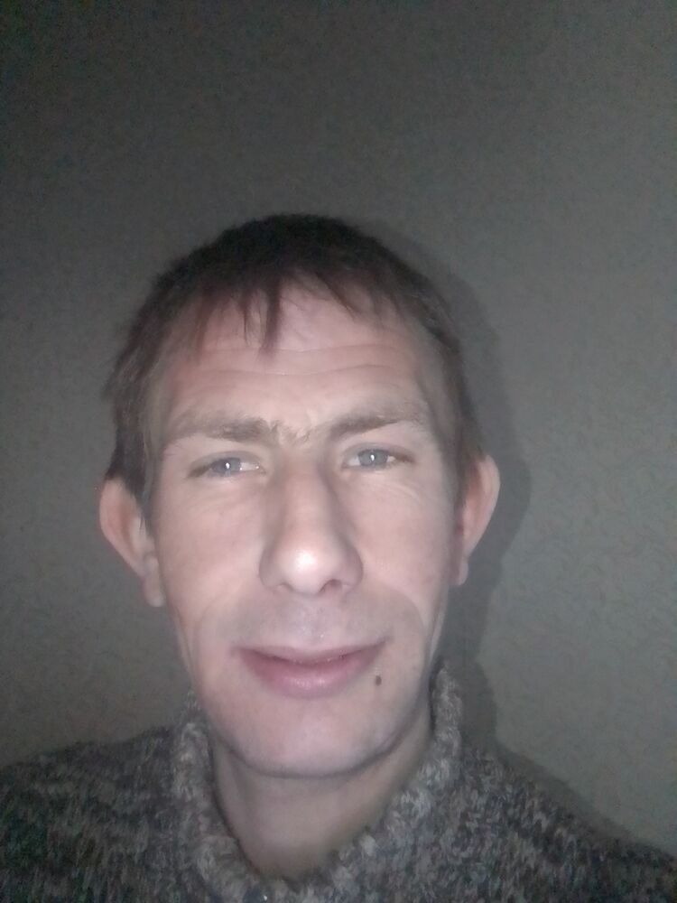  31801827  , 37 ,    