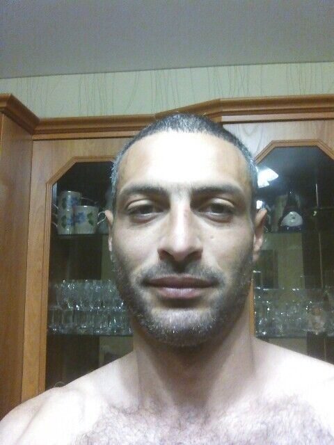  ,   Derok, 44 ,   