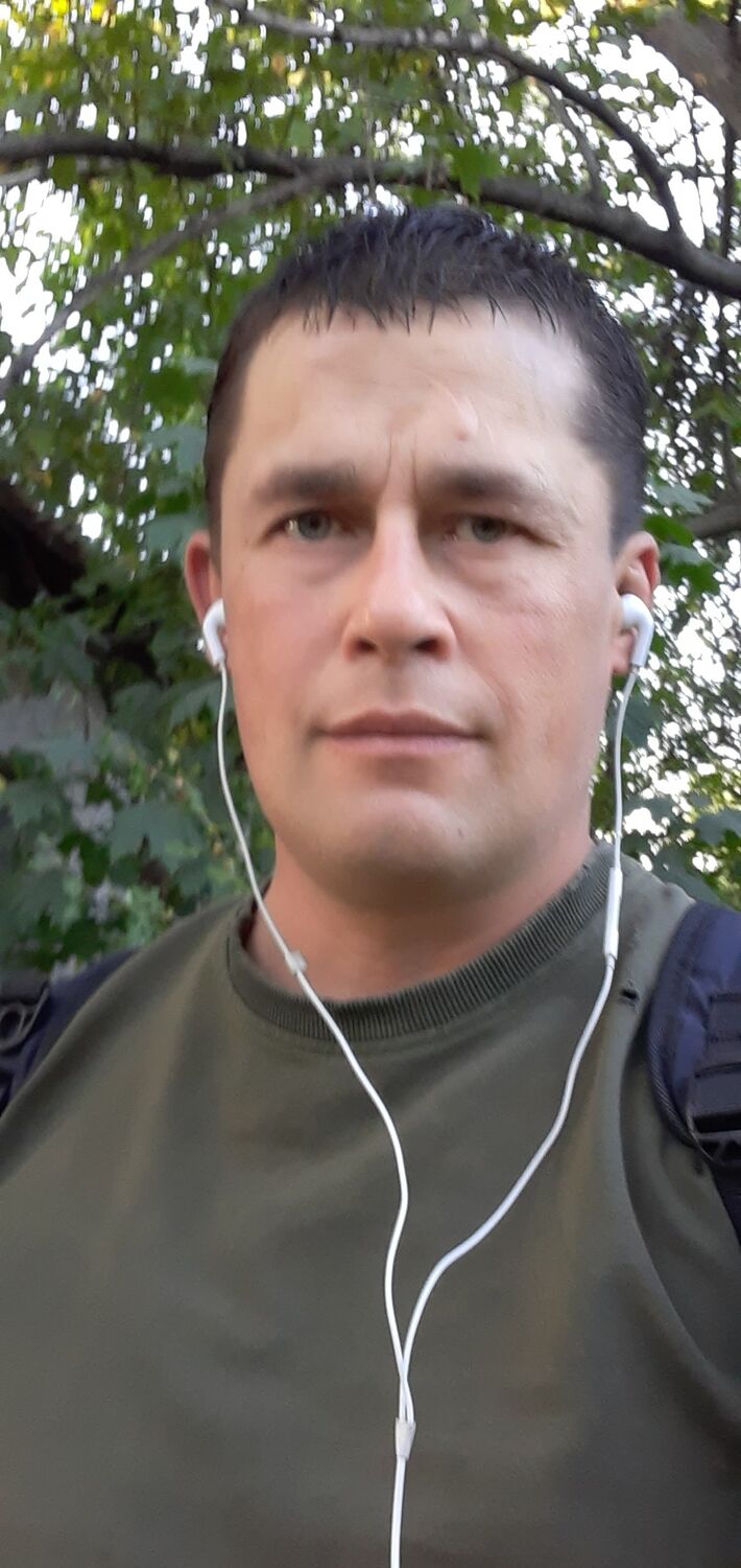  46600827  Maksim, 38 ,    