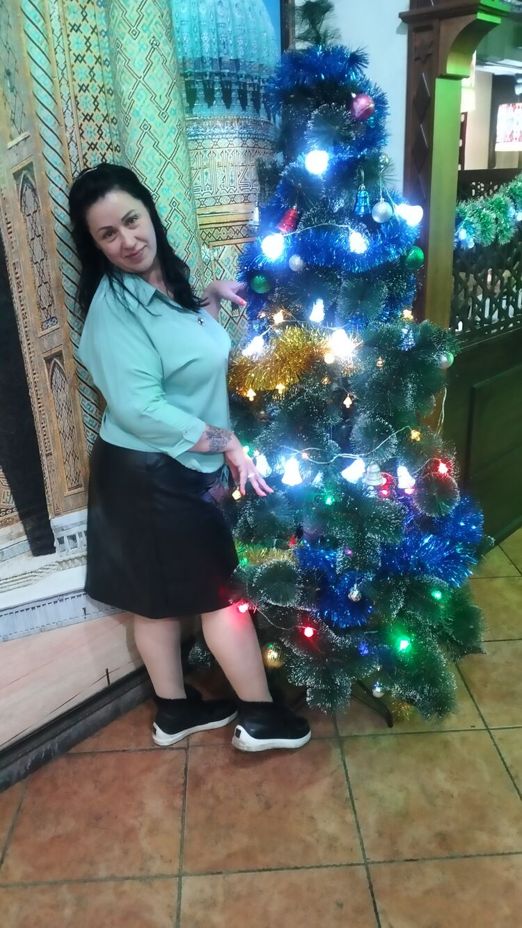  41360127  Olga, 43 ,    