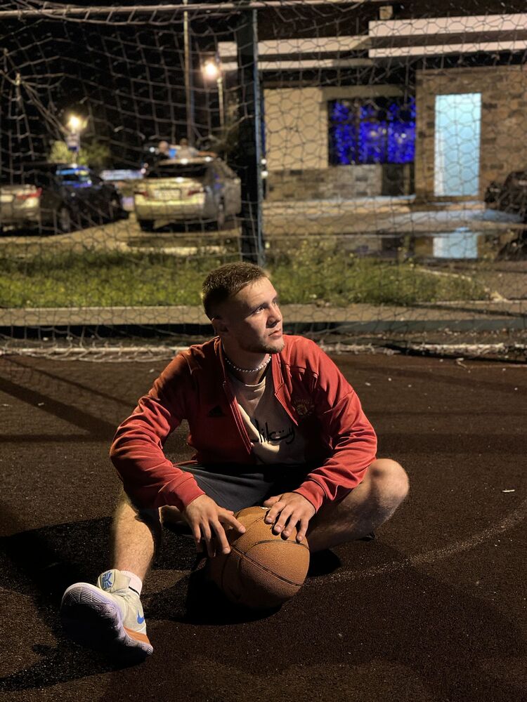  38820127  Nikita, 25 ,    