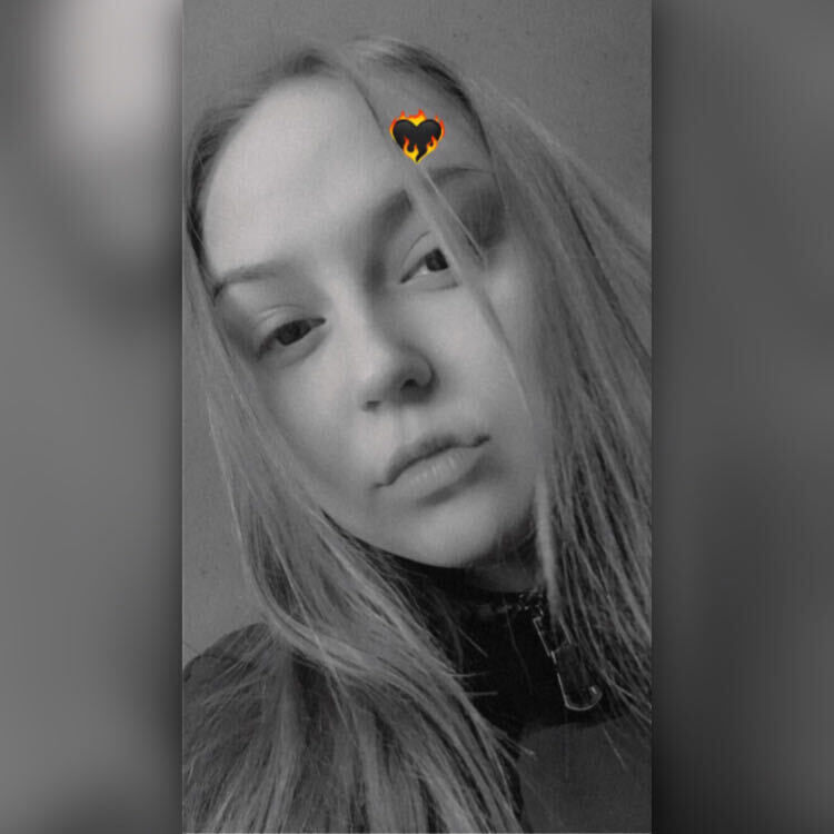  48369607  Evelina, 23 ,    
