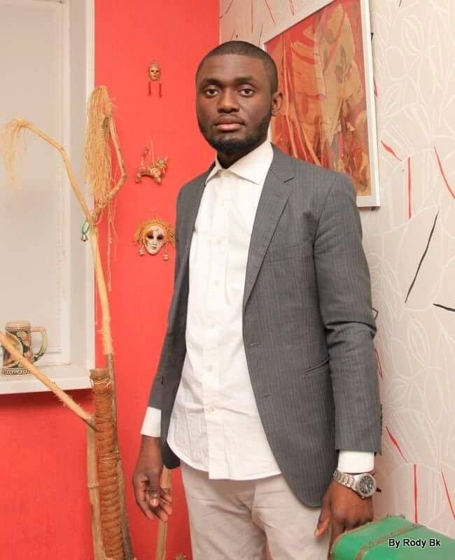  ,   Serge, 34 ,   