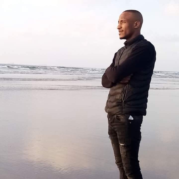  ,   Yassir, 29 ,   ,   