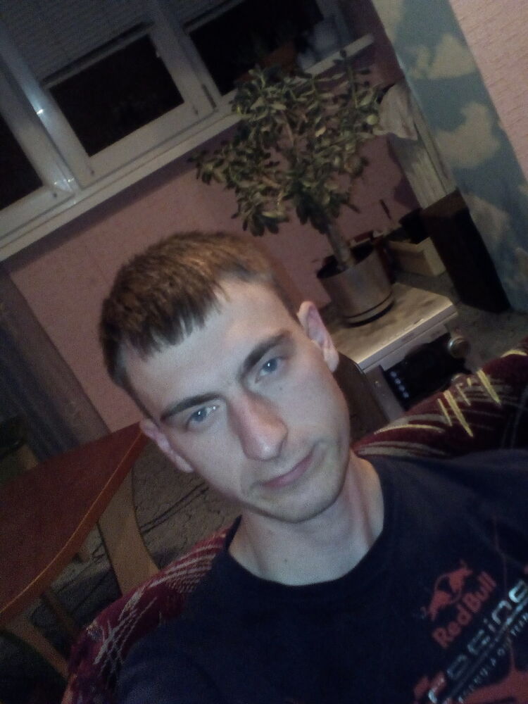  18618147  Pavel, 36 ,     