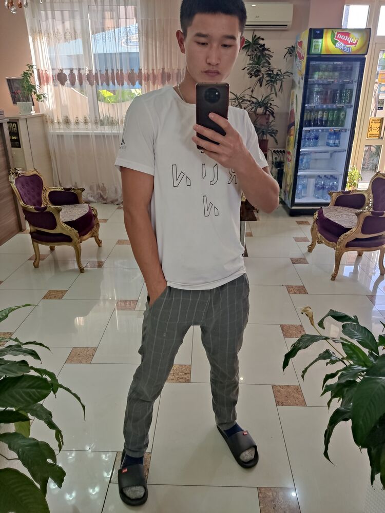  ,   Muhamed, 22 ,   