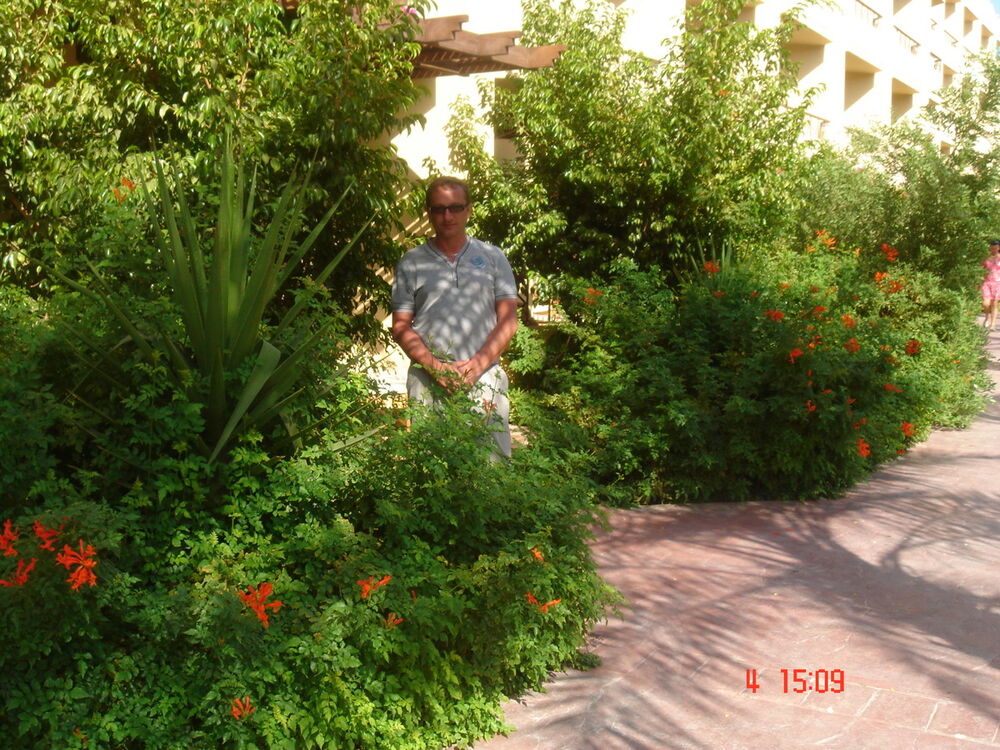  ,   Stas, 60 ,  