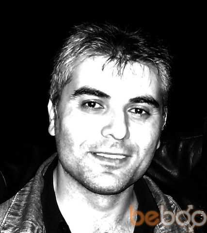  ,   Hakan, 44 ,  