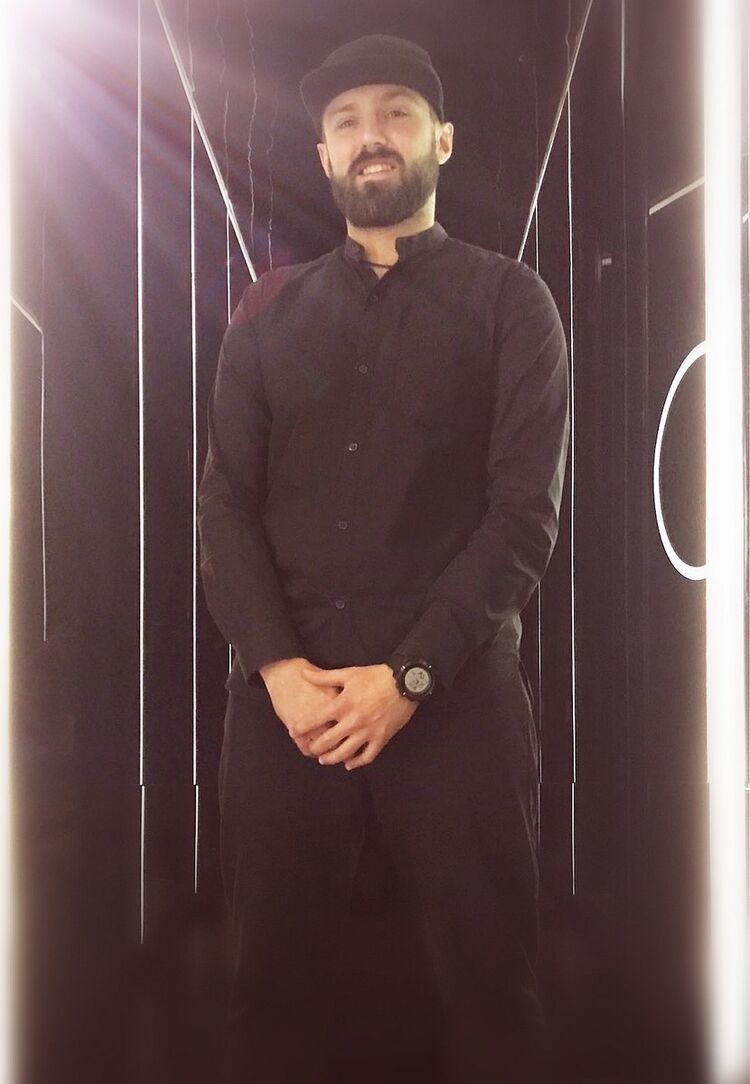  17621947  Denis, 38 ,    