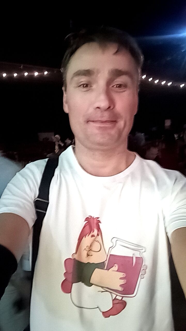  ,   Denis, 46 ,   ,   