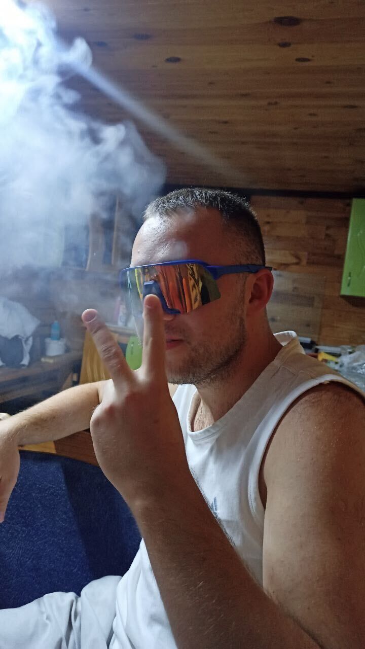  54700097  Nikita, 24 ,    