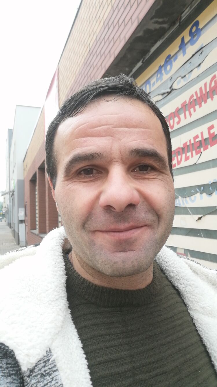  29768007  Gela, 45 ,    Zabrze