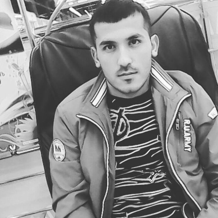   ,   John, 30 ,   ,   , c 