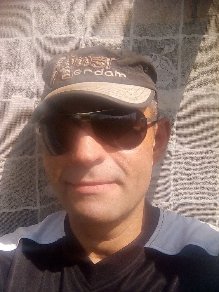  16267407  Serj, 48 ,    