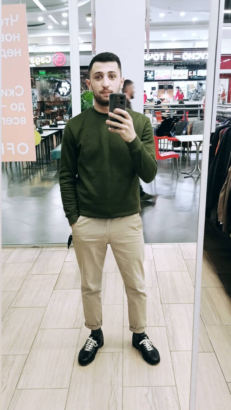  31819527  Vagif, 28 ,    