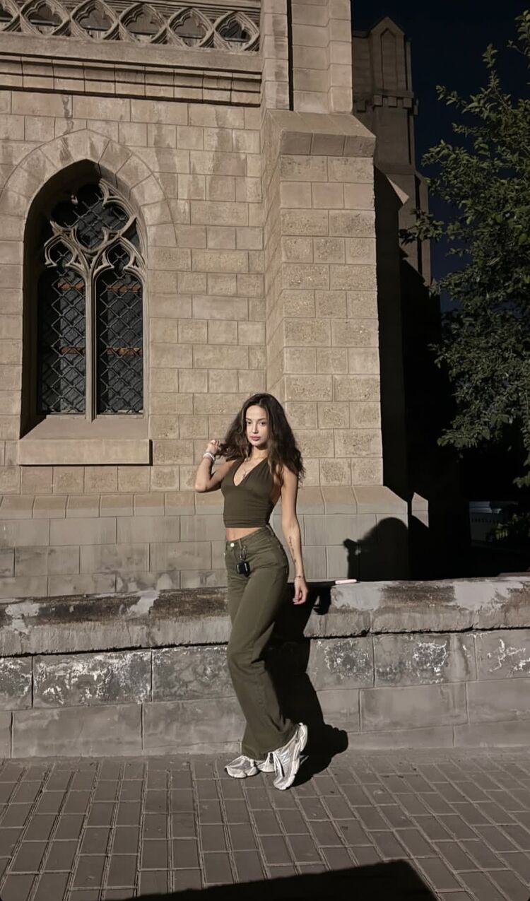  54718067  Nika, 24 ,    