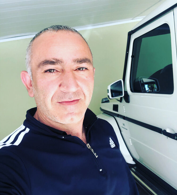  42107737  Peto, 41 ,    