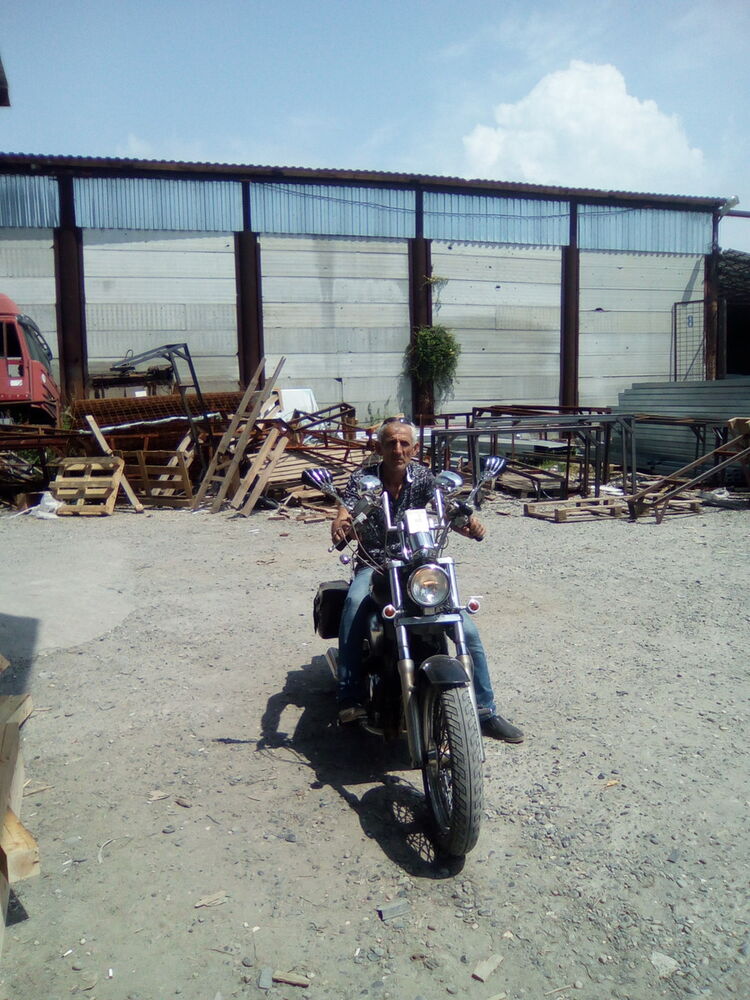  12989777  Daur, 56 ,    