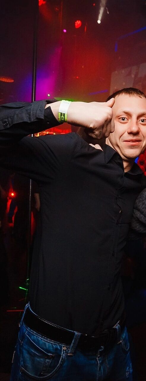  ,   Dima, 32 ,   ,   