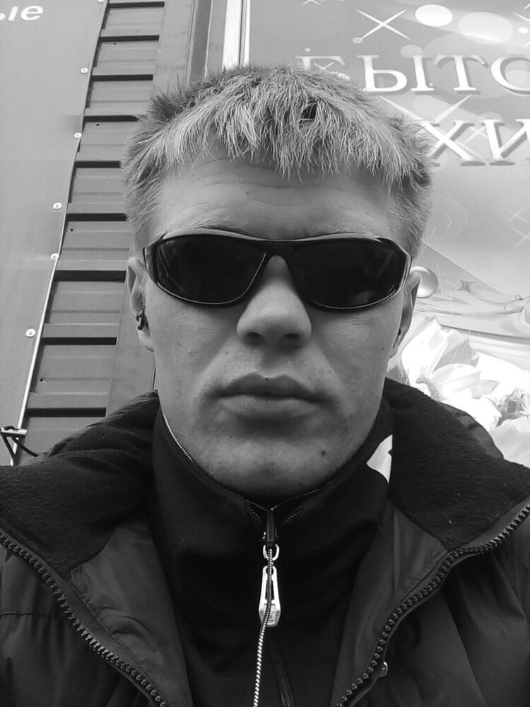  10689007  Ivan, 31 ,    -