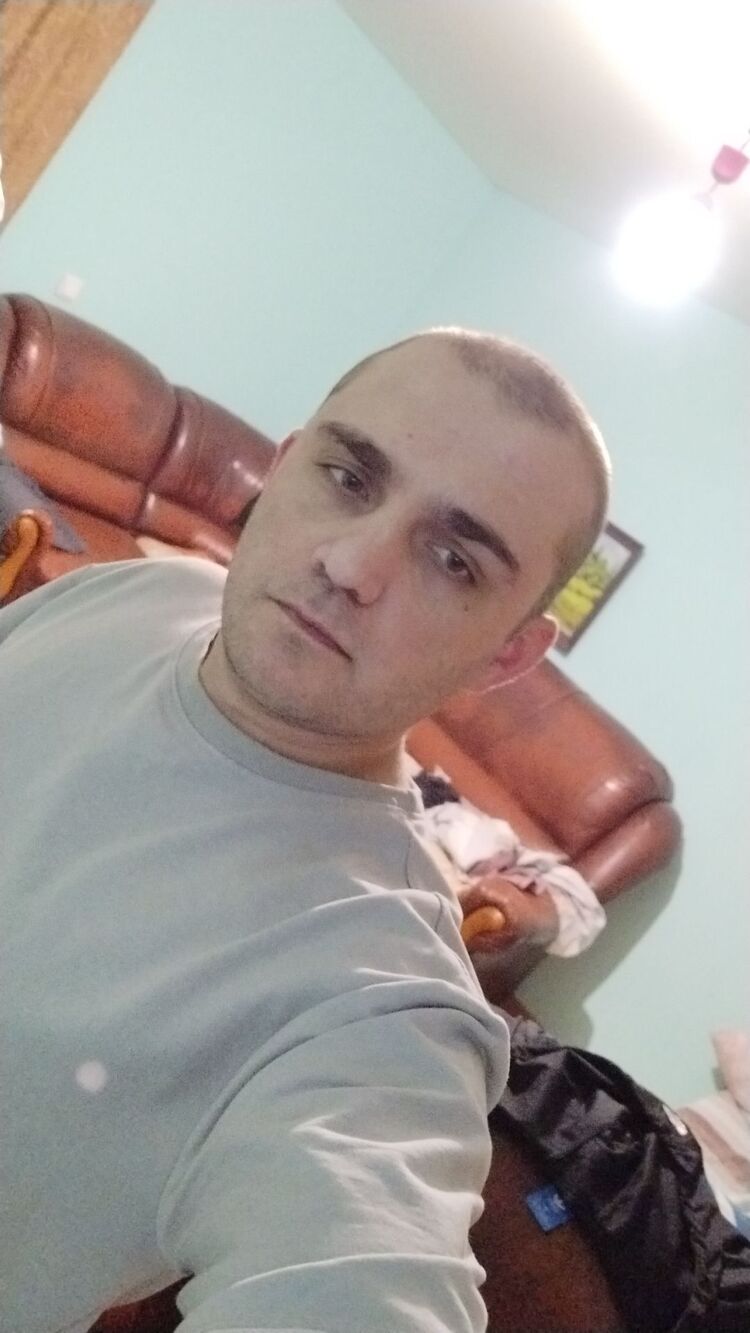  ,   Radik, 34 ,  