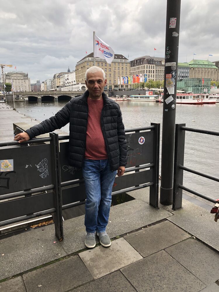  42436487  Armen, 52 ,    Kiel