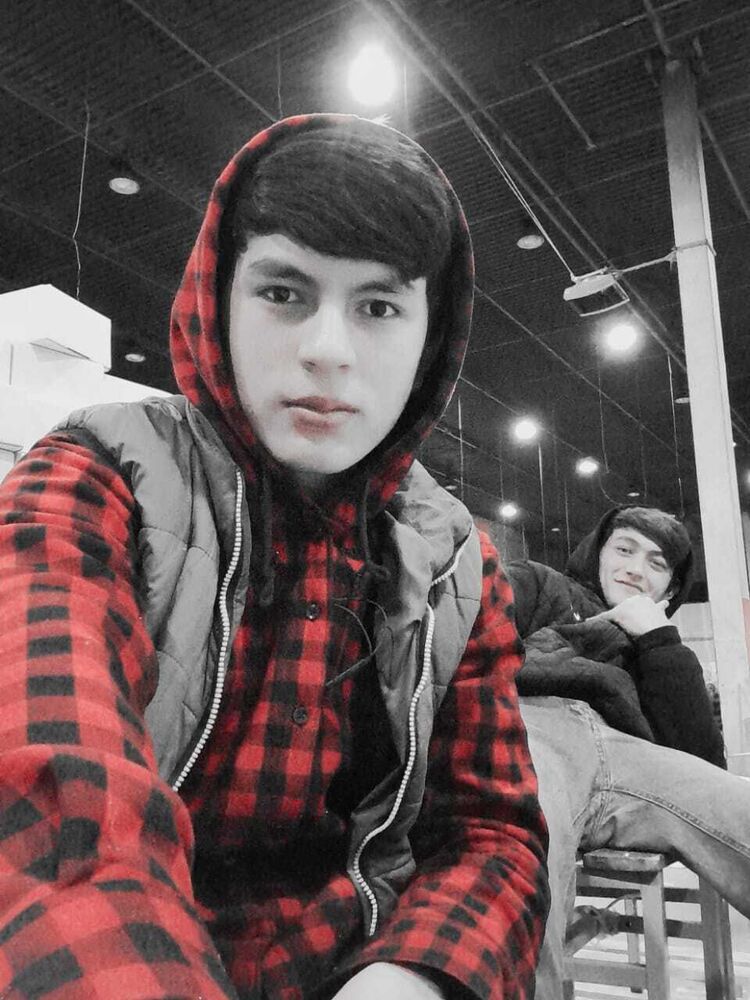  ,   Razik, 21 ,   ,   