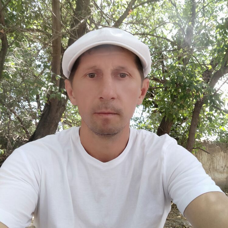  36196737  Ruslan, 40 ,    