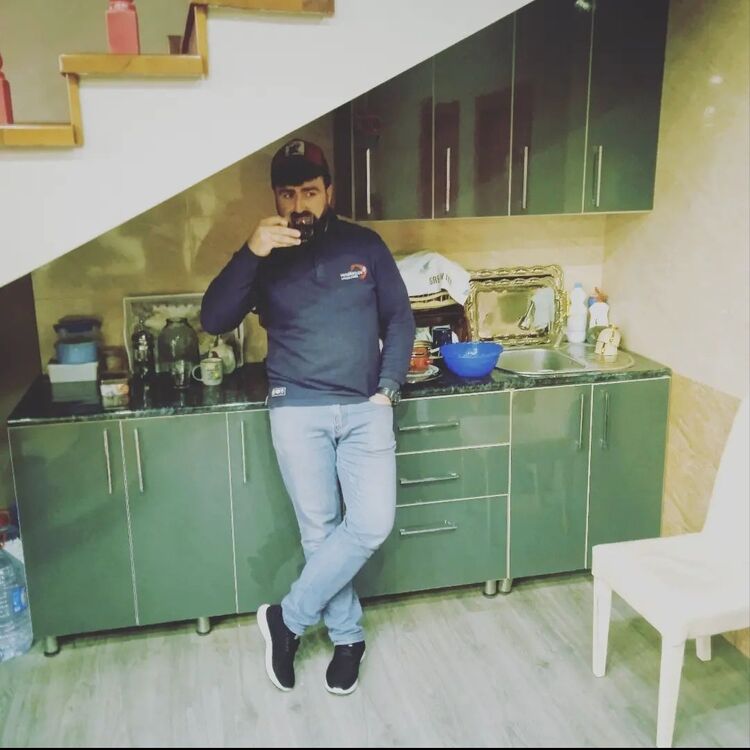  38234427  Elyar, 34 ,    -