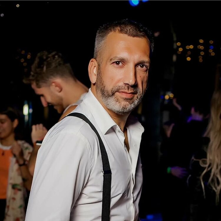  ,   , 52 ,   ,   