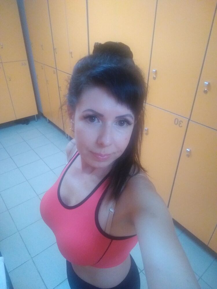  18282477  Natali, 47 ,    