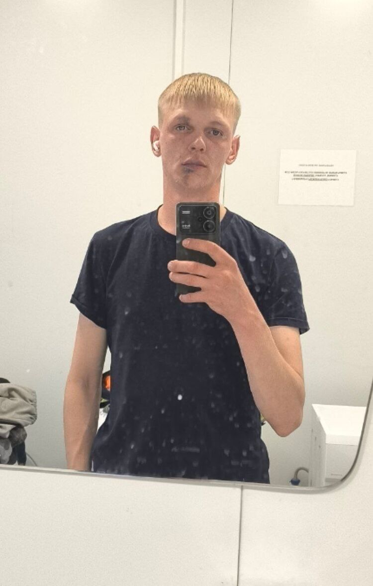  46854407  , 28 ,    