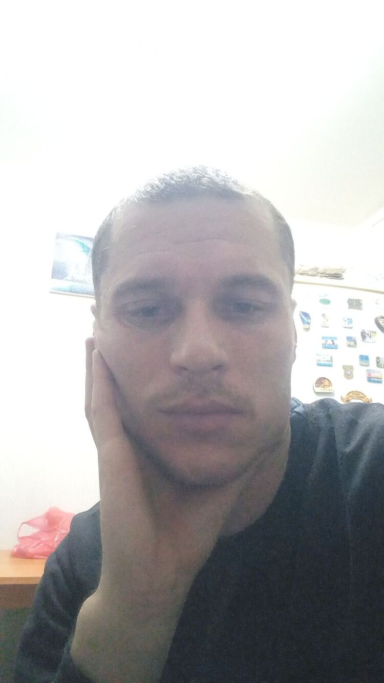  ,   Vasilij, 32 ,     , c 