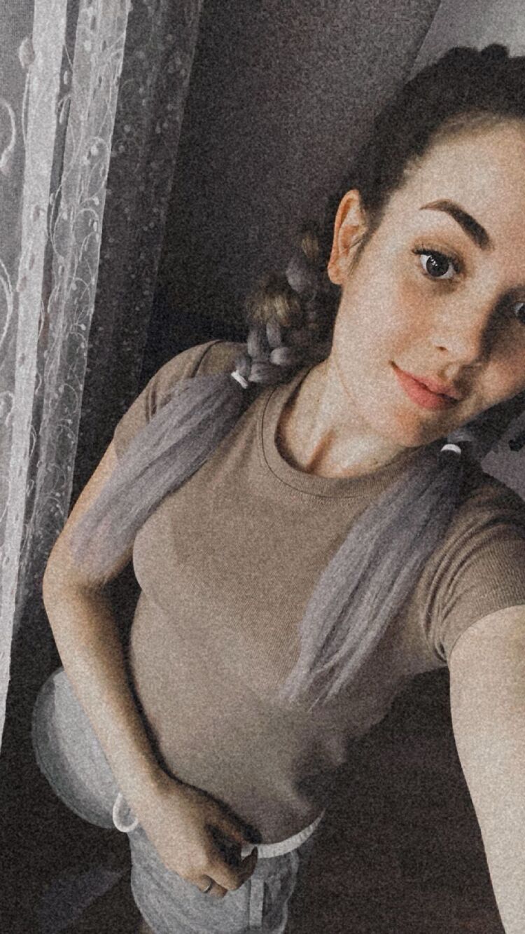  48366567  Regina, 27 ,    