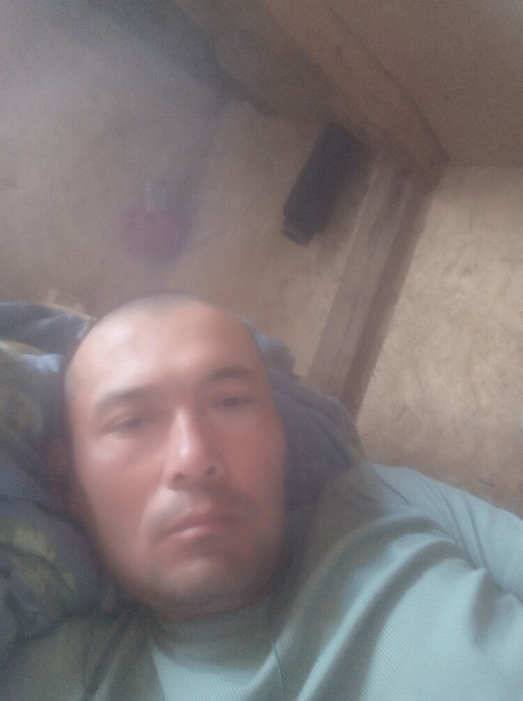  35048837  Abdula, 37 ,    