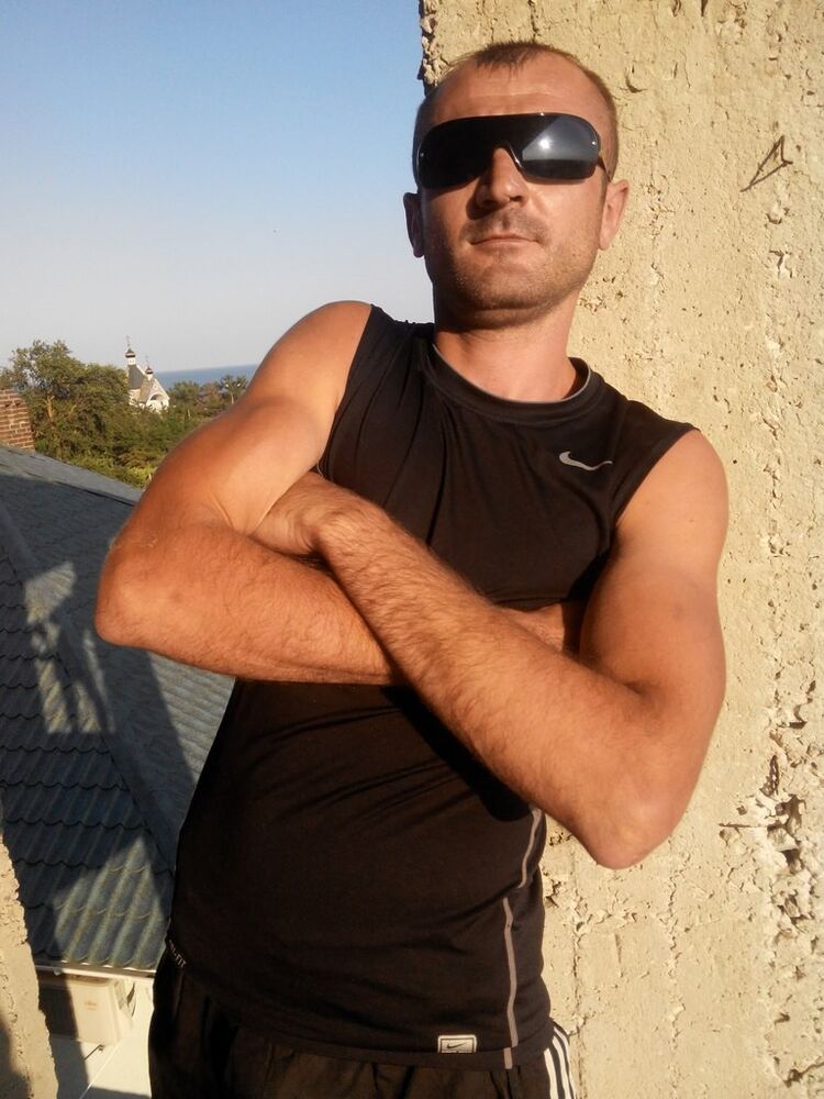  9723067  Gruzin, 38 ,    