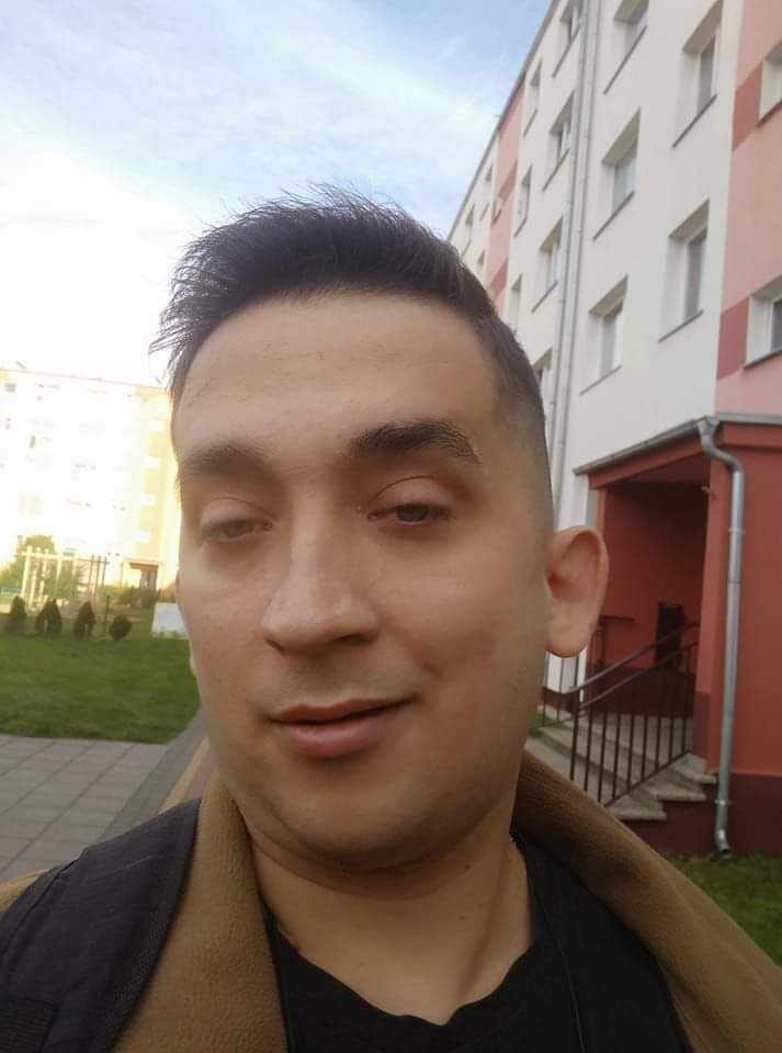  44979367  , 31 ,    