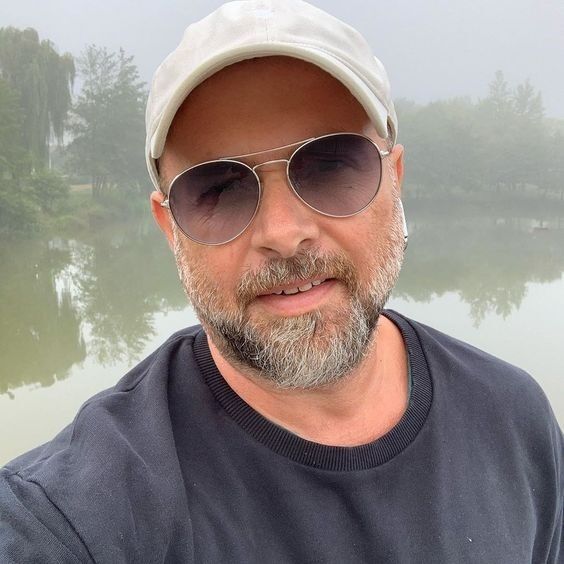  46843717  Kyle Austine, 58 ,     