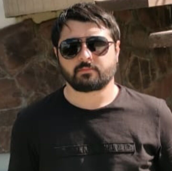  ,   Macho, 34 ,   ,   