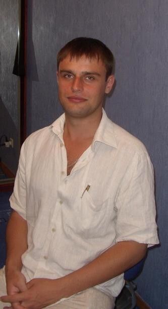  8761437  Andrew, 39 ,    