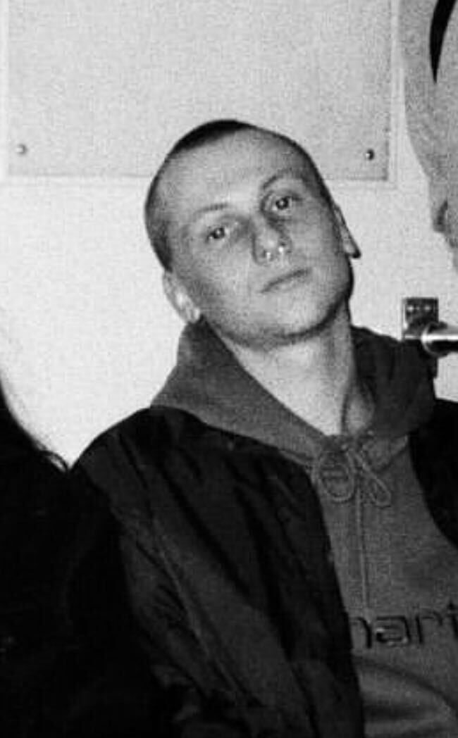  39874867  , 26 ,    -