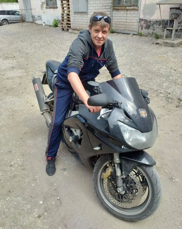  41007307  , 40 ,    