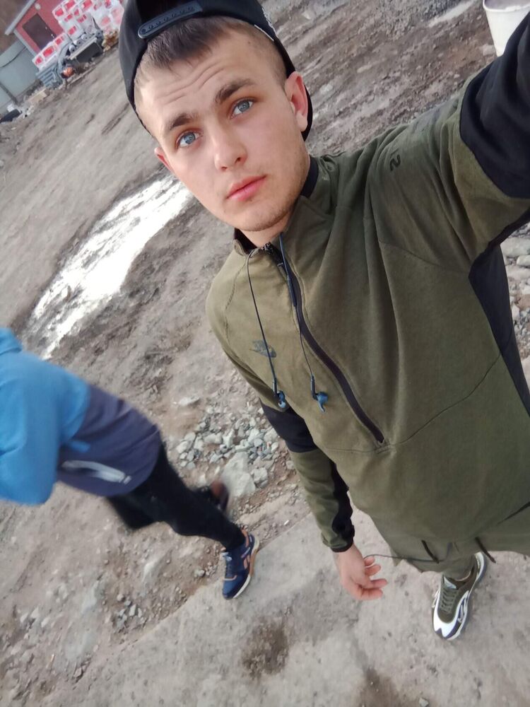  30423697  Lyokha, 25 ,    